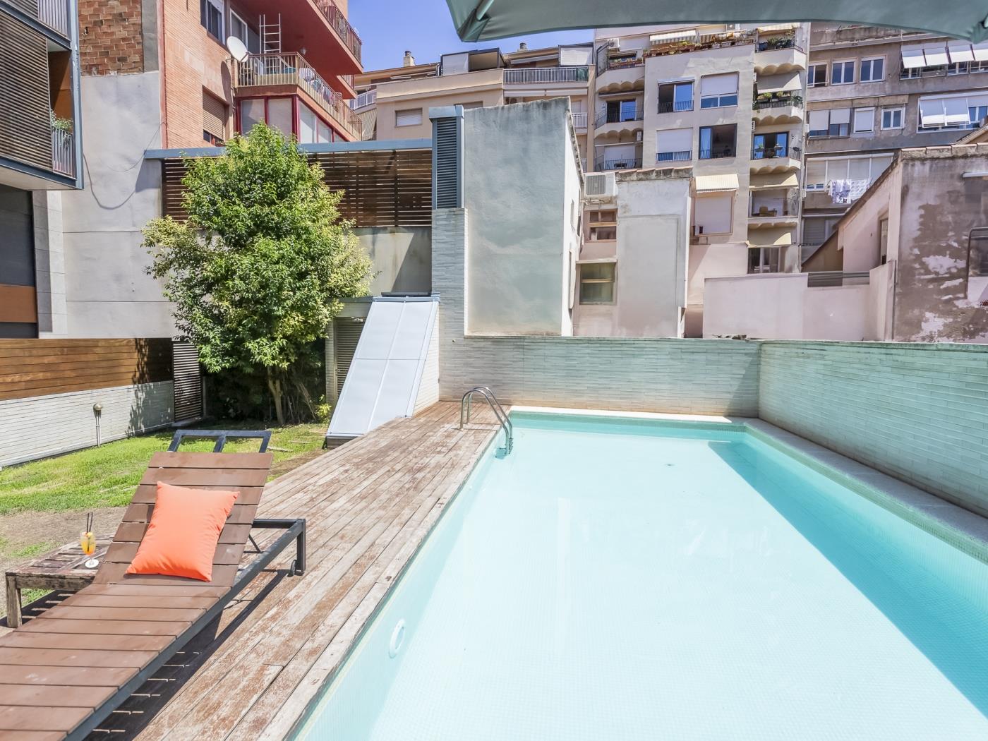 My Space Barcelona Terrace and Swimming Pool near Barcelona Center for 8 - My Space Barcelona Apartments