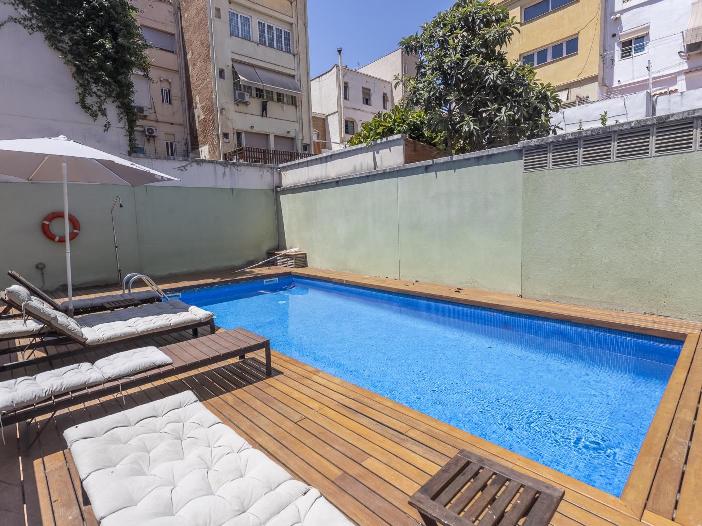 My Space Barcelona Terrace and pool apartment near the Barcelona centre for 10 - My Space Barcelona Apartments